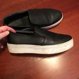 pull on black shoes!